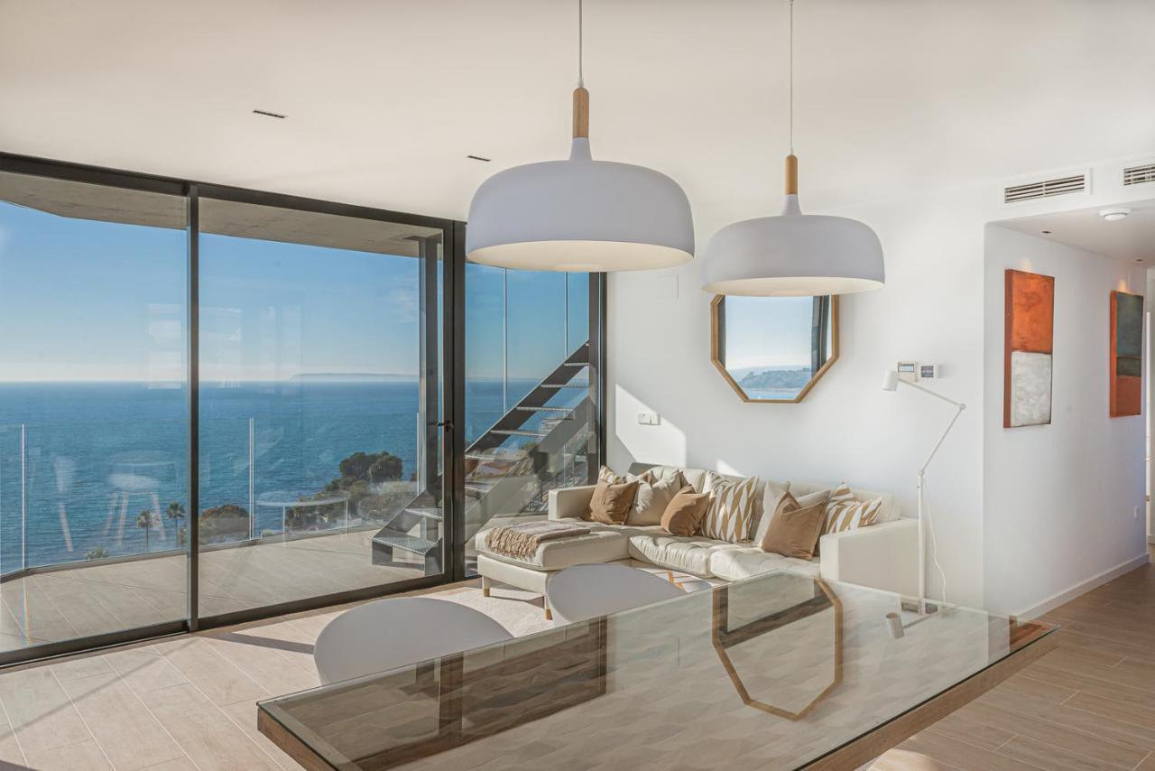 Apartment Modern Sea Front Jacuzzi Blue Sky *