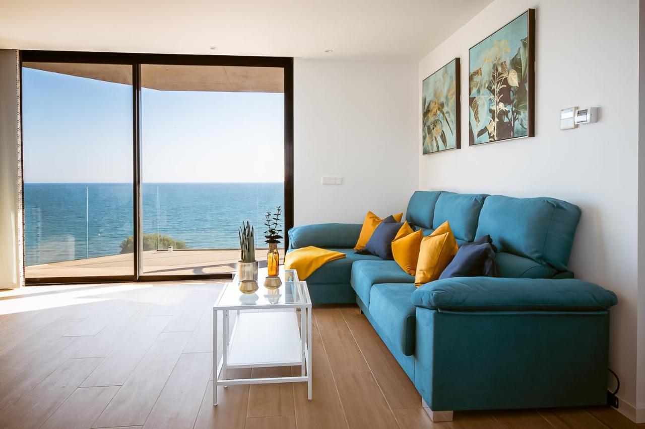 Apartment Modern Sea Front Reef *