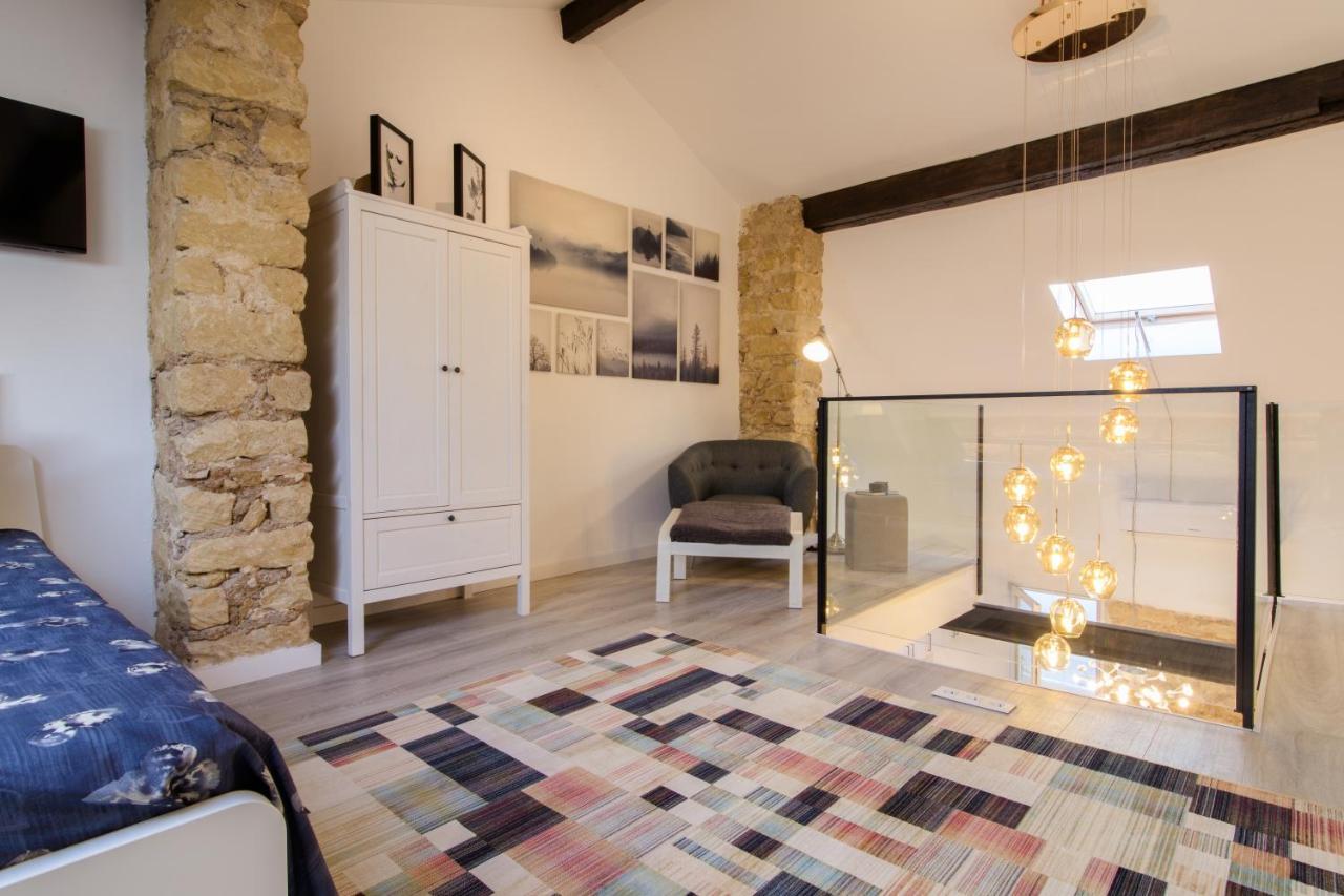 Luxury New Loft Centre & Castle,