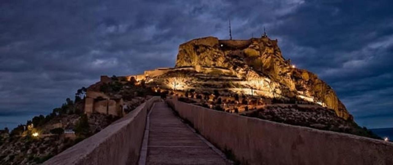Luxury New Loft Centre & Castle, Alicante