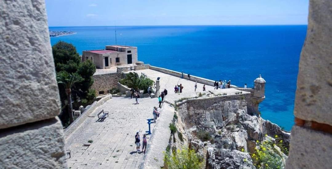 Charming In Near The Sea & Center Apartment