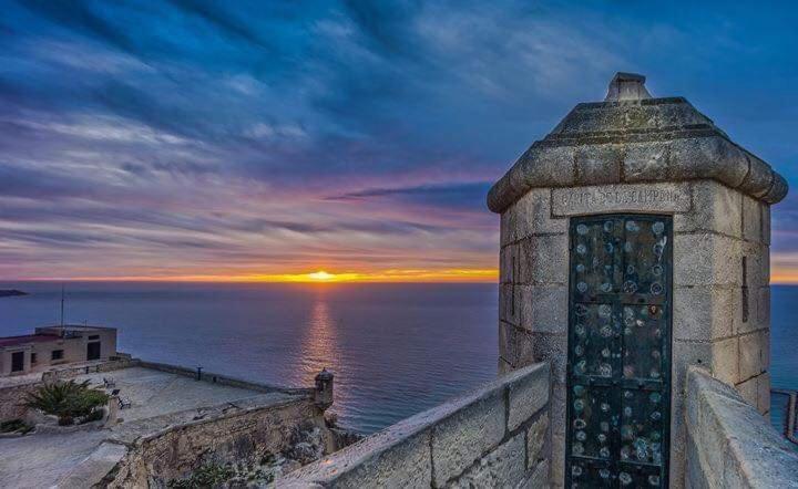 Apartment Charming In Near The Sea & Center Alicante
