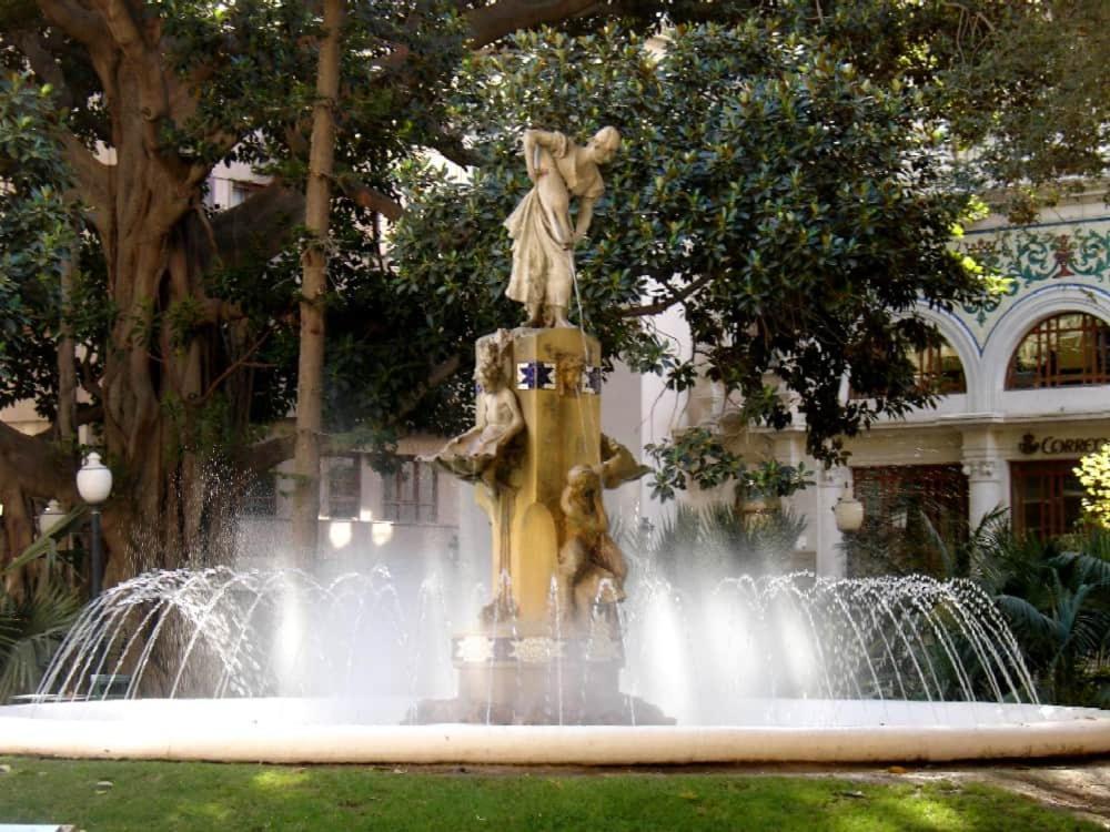 Charming In Near The Sea & Center *