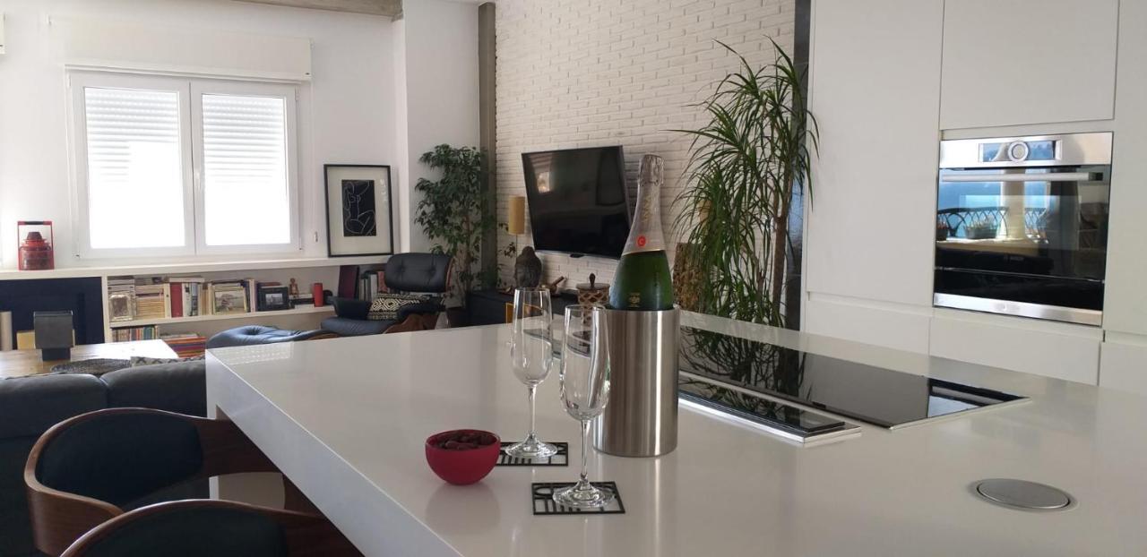 Apartamento ático Loft En Frente Al Mar Terraza Vista Espectacular