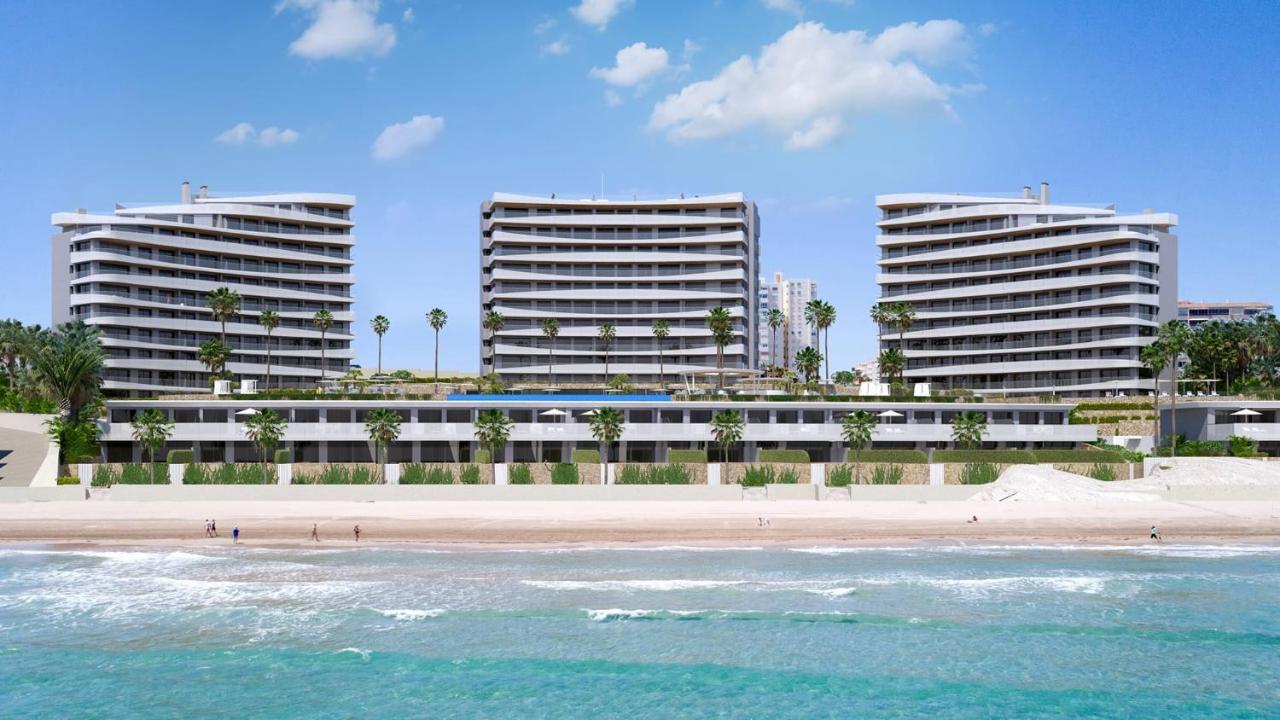 Huoneisto 5* Apt, Location, Playa San Juan, Heated Pool Alicante