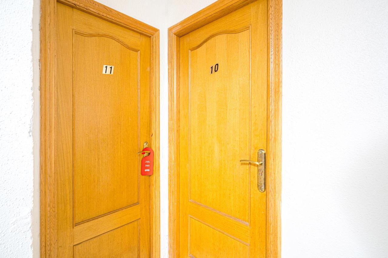 Ayuntamiento Hostel *