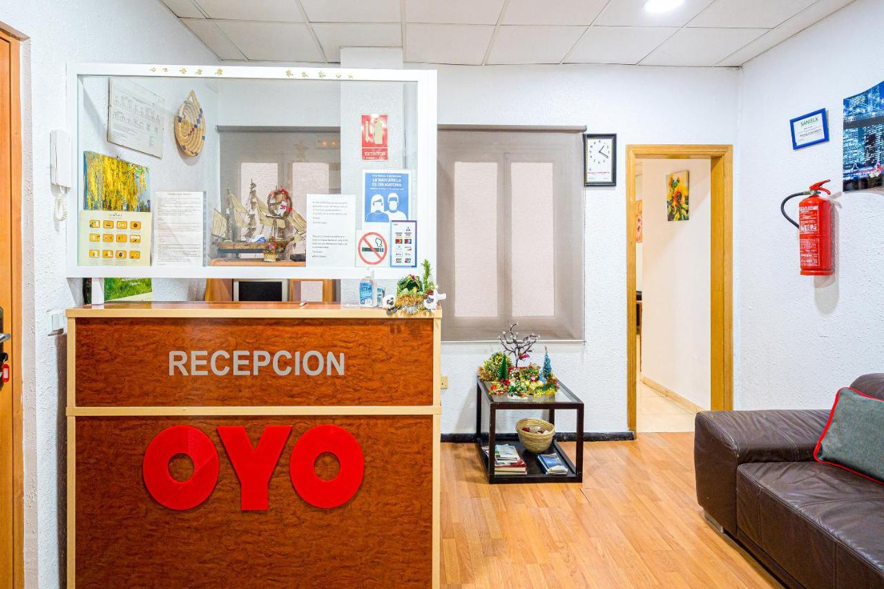 Ayuntamiento Hostel *
