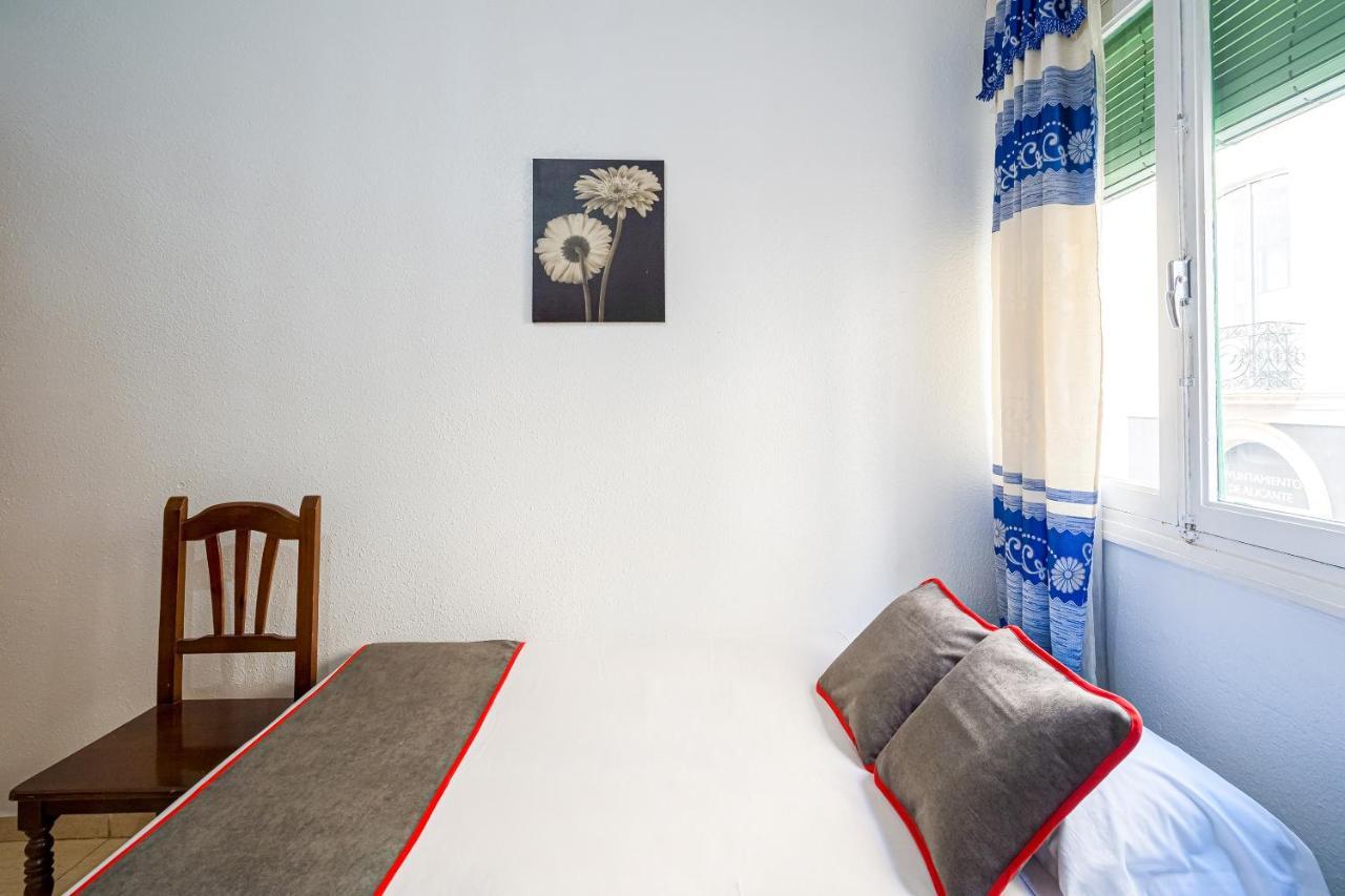 Ayuntamiento Hostel