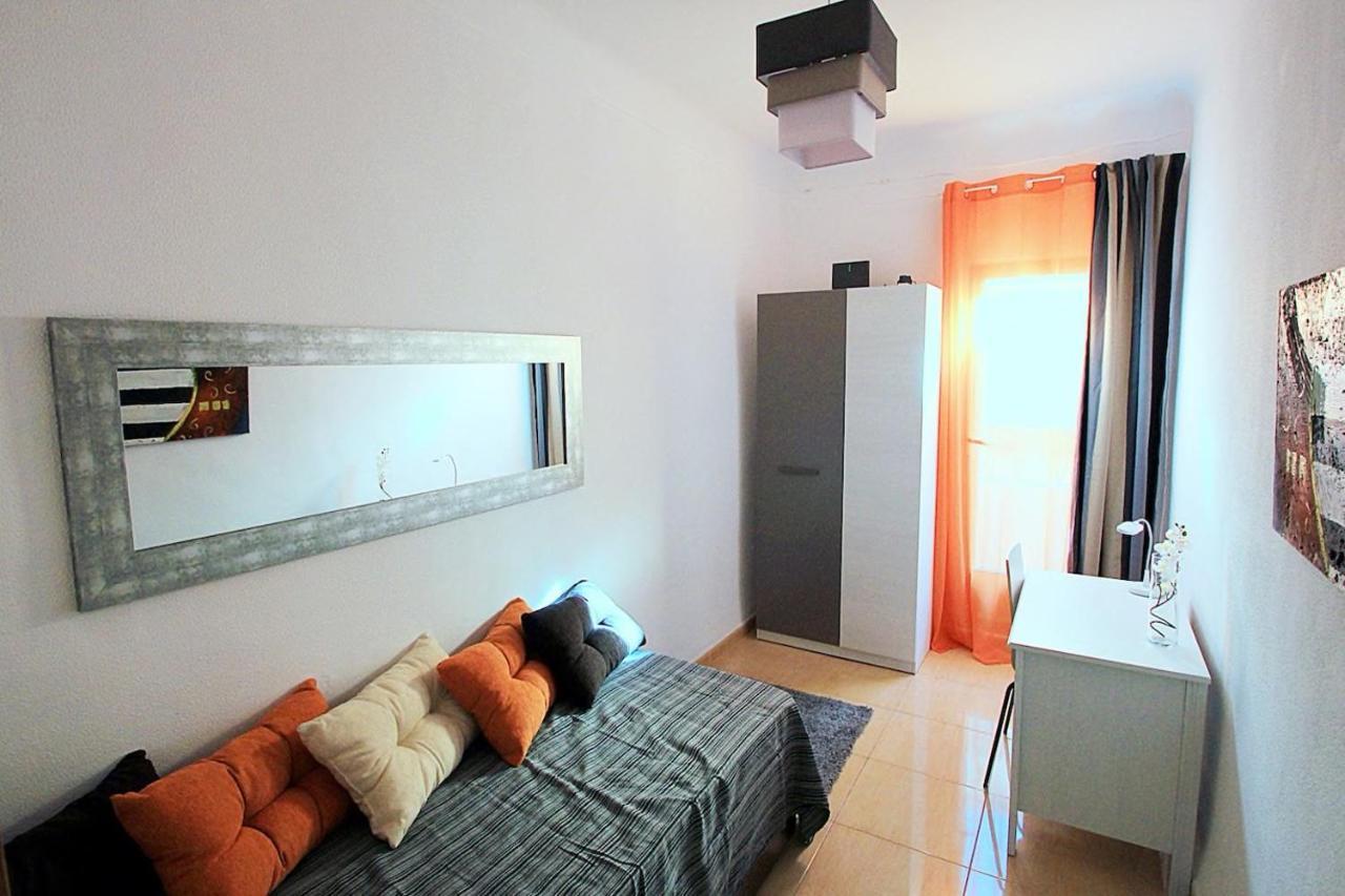 Center Plaza De Toros Apartment *
