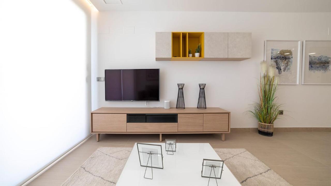 5* Apt, Location, Playa San Juan, Heated Pool Huoneisto *