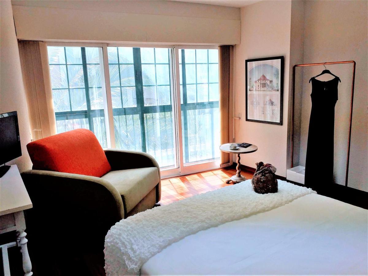 Large With Large And Sunny Terrace - Garden & Outdoor Gym , Center Apartment *