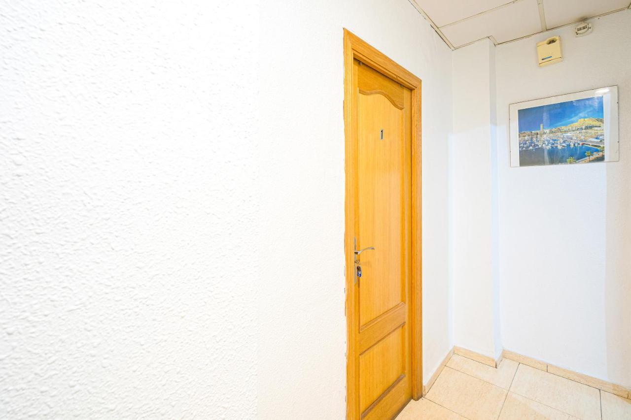 Ayuntamiento Hostel Alicante