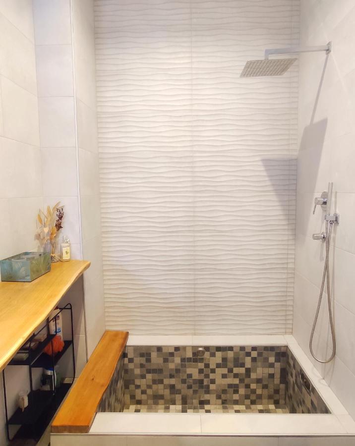 Privada En Alojamiento Diferente Y Con Calidad En El Centro De Alicante! Bed & Breakfast Alicante