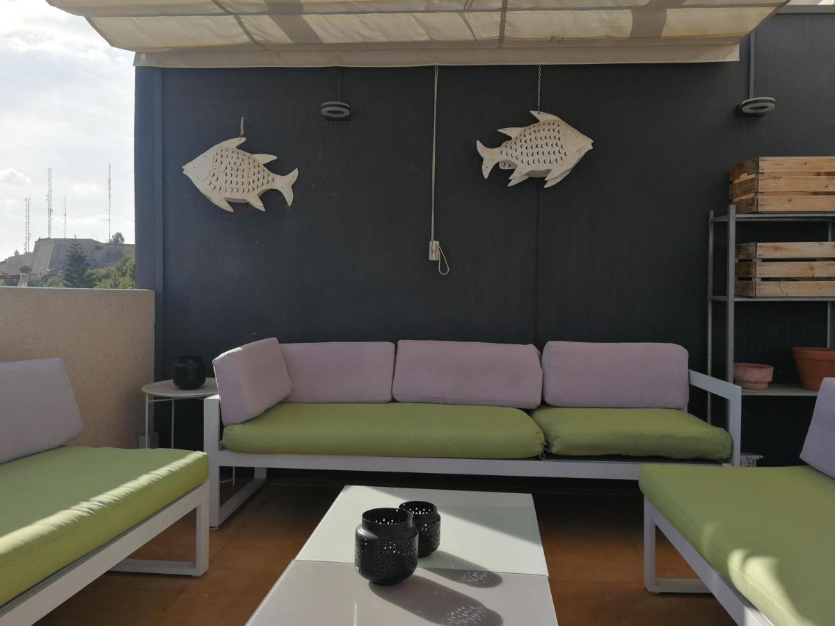 Modern Terrace Living Apartment *
