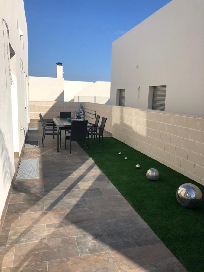 Luxury 4 Bed Private With Option Of Heated Pool In Villamartin * Alicante