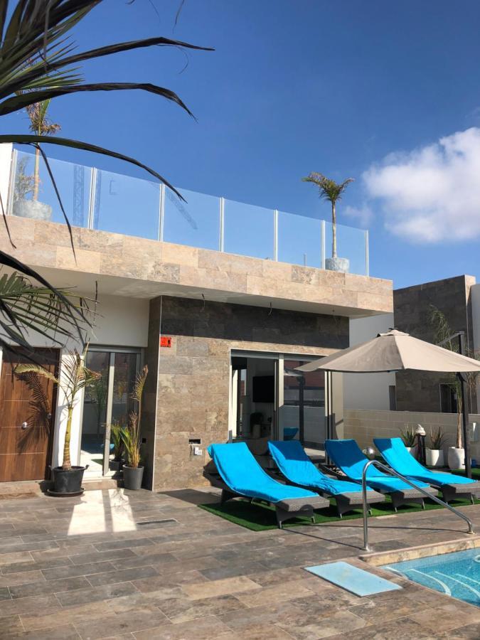 Luxury 4 Bed Private With Option Of Heated Pool In Villamartin Villa Alicante