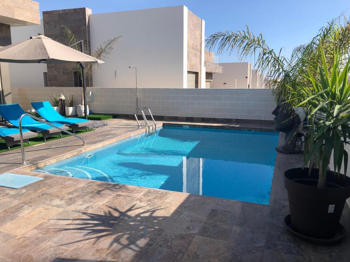 Luxury 4 Bed Private With Option Of Heated Pool In Villamartin
