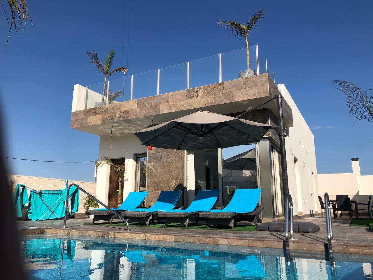 Luxury 4 Bed Private With Option Of Heated Pool In Villamartin Villa Alicante