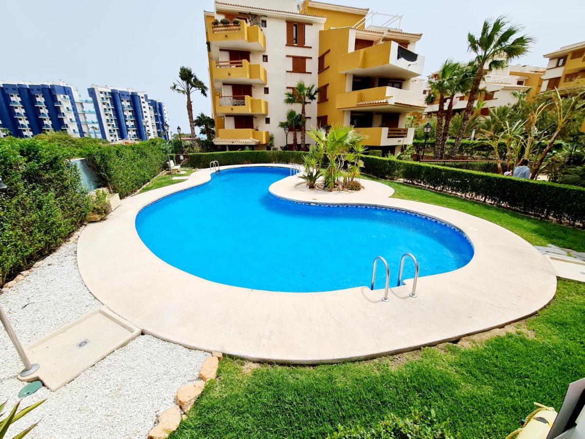 Punta Prima Modern, 100 M Sea, 2 Swimming-pools, Aircondition, Free Wi-fi *