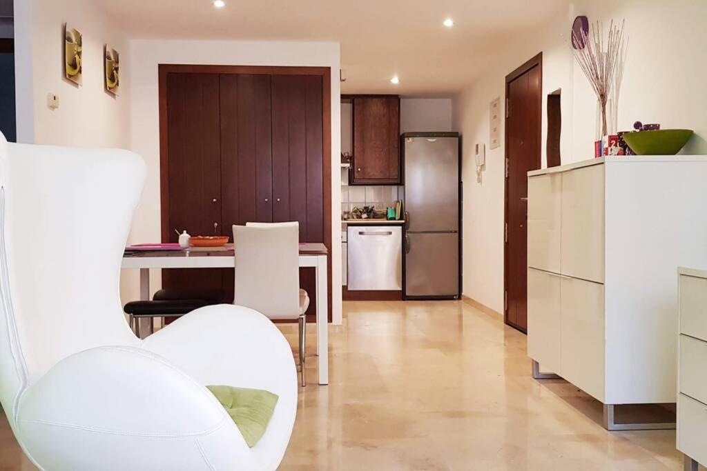 Apartamento Punta Prima Modern, 100 M Sea, 2 Swimming-pools, Aircondition, Free Wi-fi