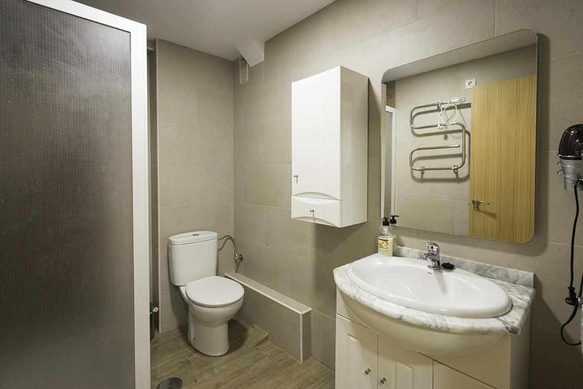 Avenida Bruselas 22 Apartamento *