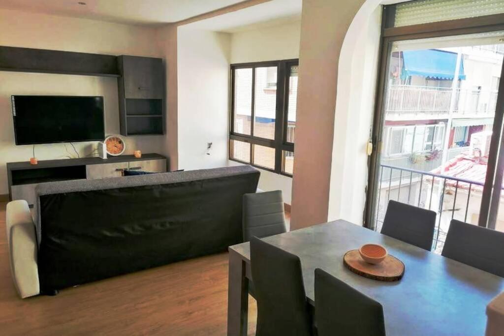 Cozy Plaza De Toros Apartamento