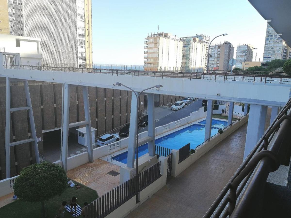 Apartamento Apartamento Con Terraza Y Vistas Al Mar. Urb Monte Y Mar