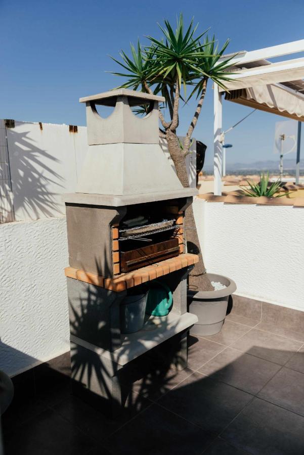 Stunning 2 Bedroom With Pool View