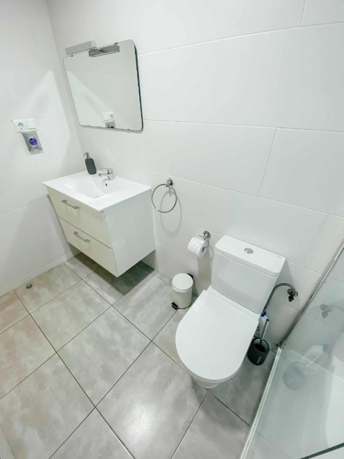 Stunning 2 Bedroom With Pool View Appartement *