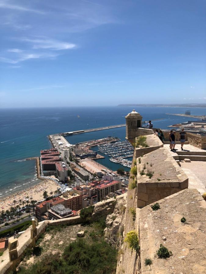 Calle San Carlos 132 Alicante