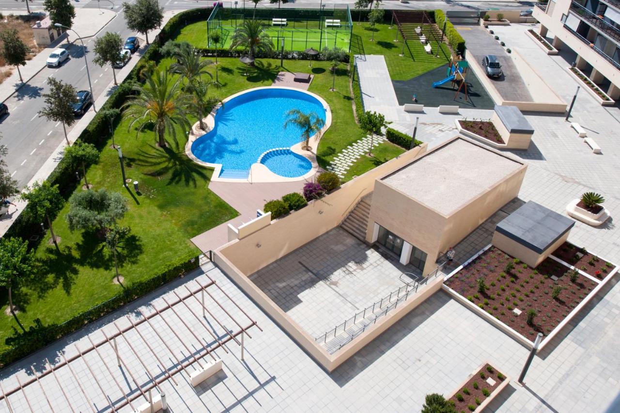 Arena En Playa De San Juan Alicante