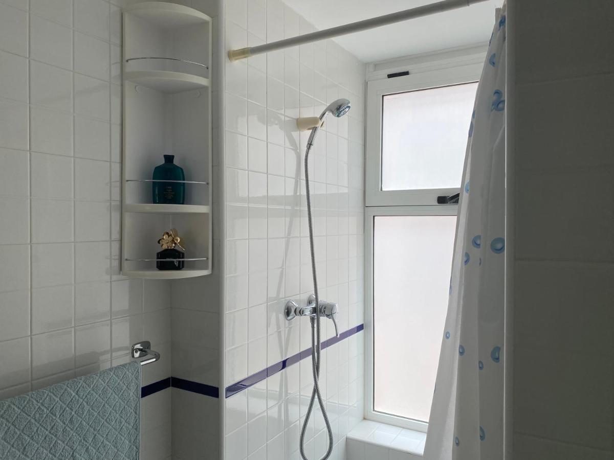Huoneisto Apartamento En La Calma Con Vistas A La Piscina *