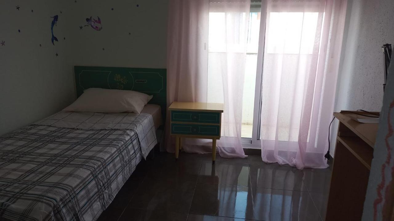 двухэтажная в 3 спальни Apartment *