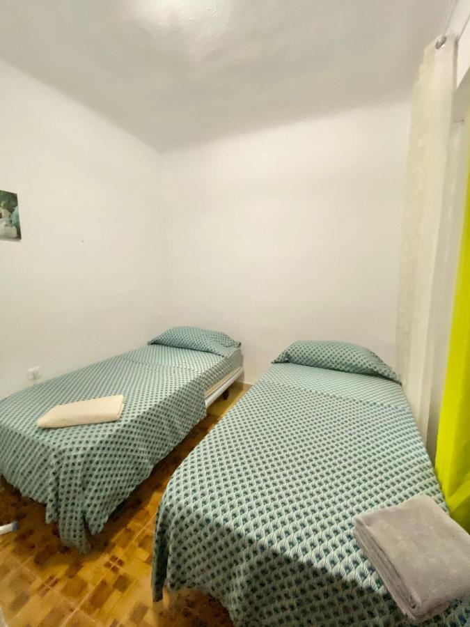1 Private With A Window Near The Sea, Wifi Homestay
