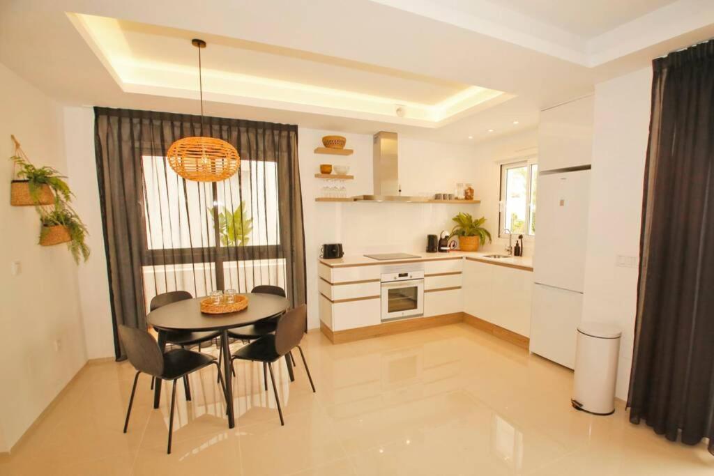 Fortuna 34 - Luxury With Terrace, Ac And Pool Apartamento *