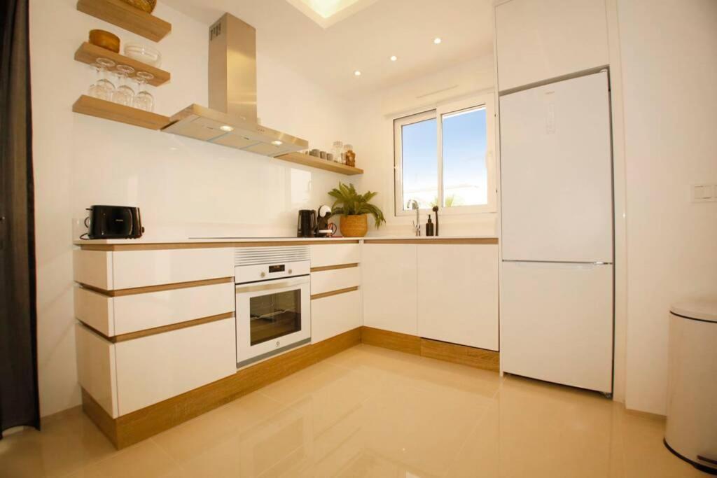 Fortuna 34 - Luxury With Terrace, Ac And Pool *