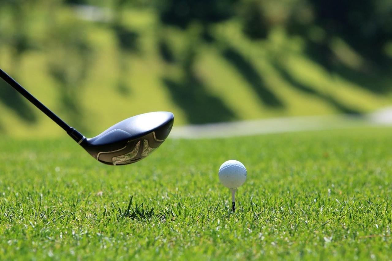 Golf *