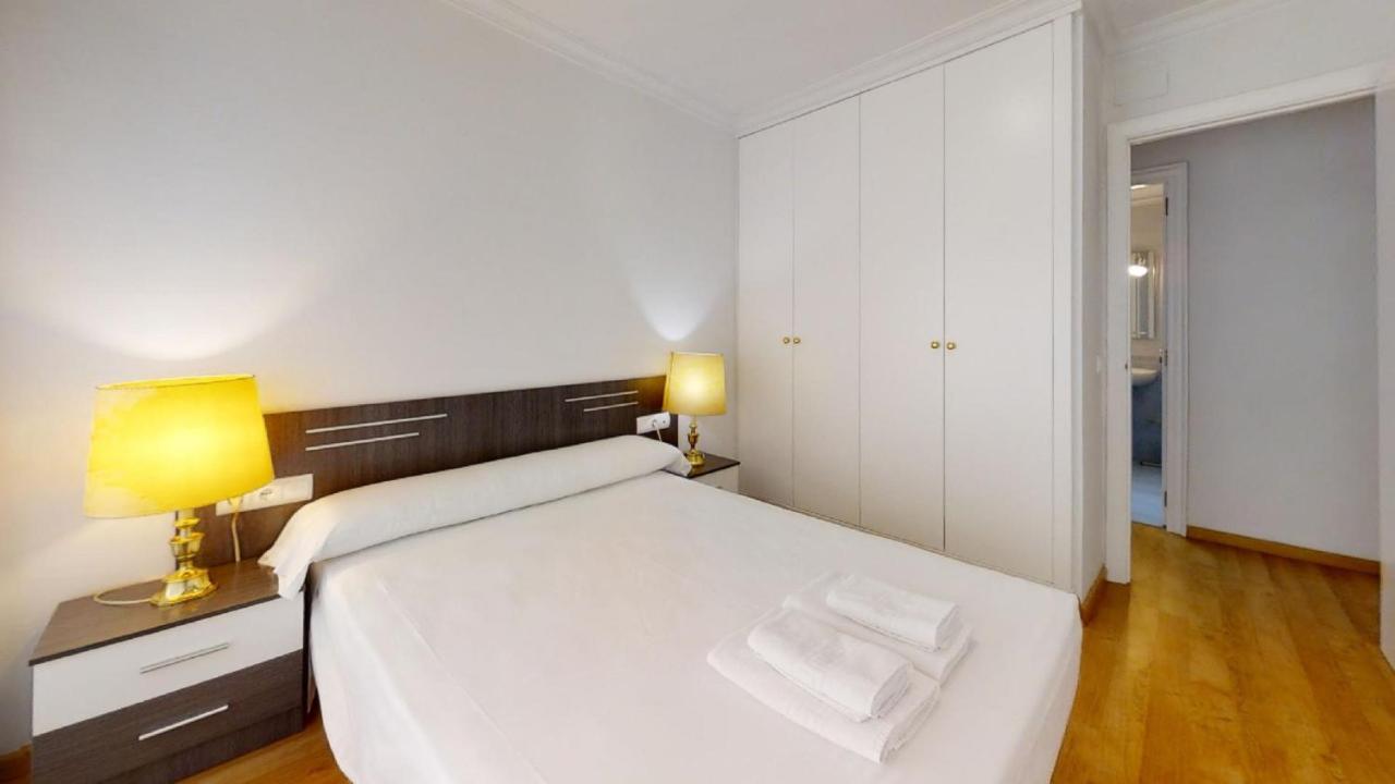 Airy Flat Apartment