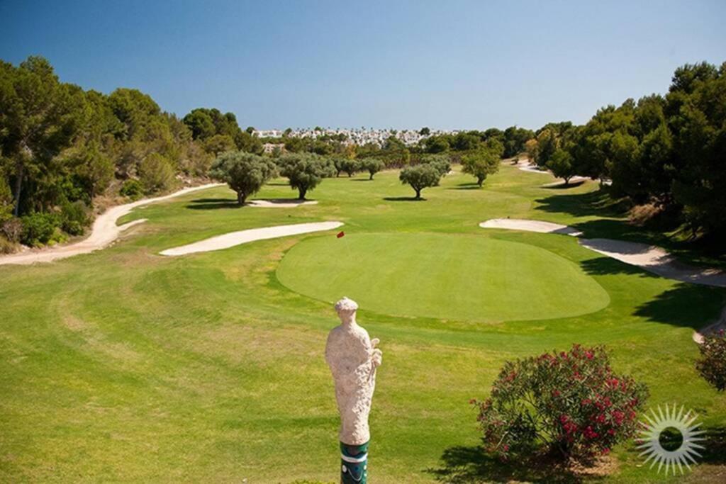 Close To Beaches & Golf Courses - With Pool & Bbq Apartment Alicante