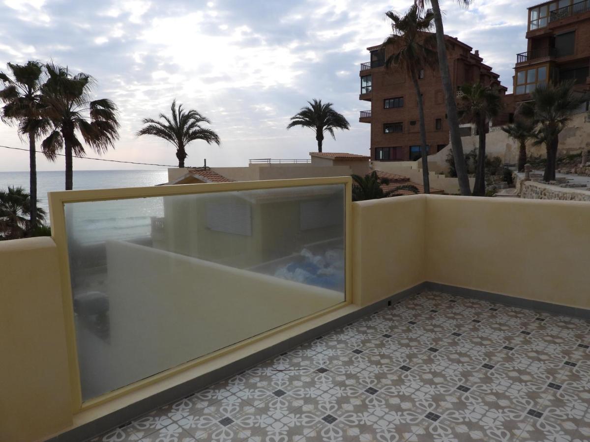 Espectacular A Pie De Playa En Roquetes Apartamento