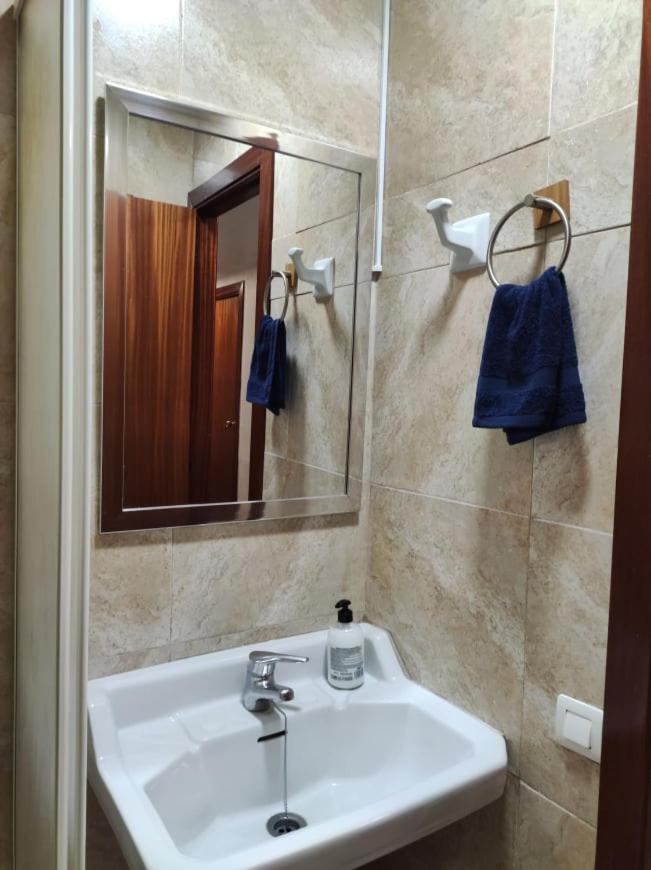 Habitación en casa particular 35-3- Комната В Квартире Для Семьи От 1 До 4 Человек В Центре Аликанте Alicante