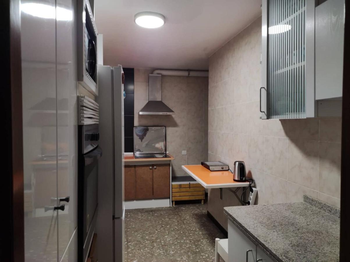 Habitación en casa particular 35-3- Комната В Квартире Для Семьи От 1 До 4 Человек В Центре Аликанте *
