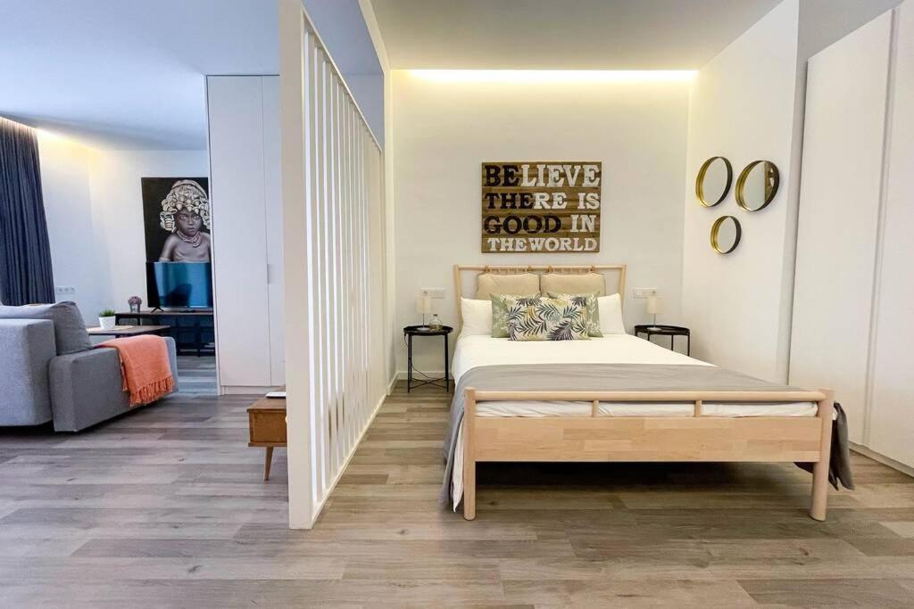 Encantador Y Coqueto Loft A 8 Min. De La Playa. *