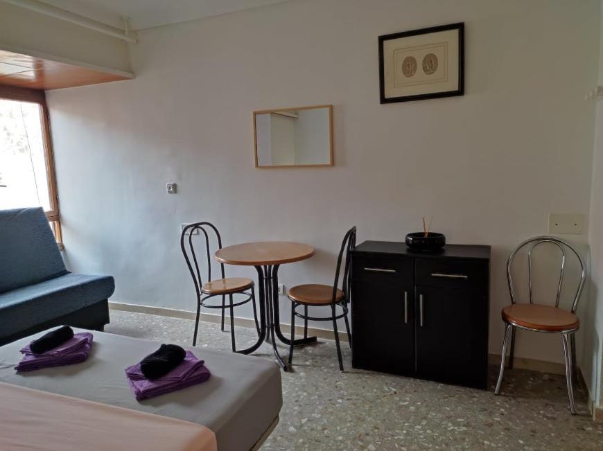 35-3- Комната В Квартире Для Семьи От 1 До 4 Человек В Центре Аликанте Habitación en casa particular