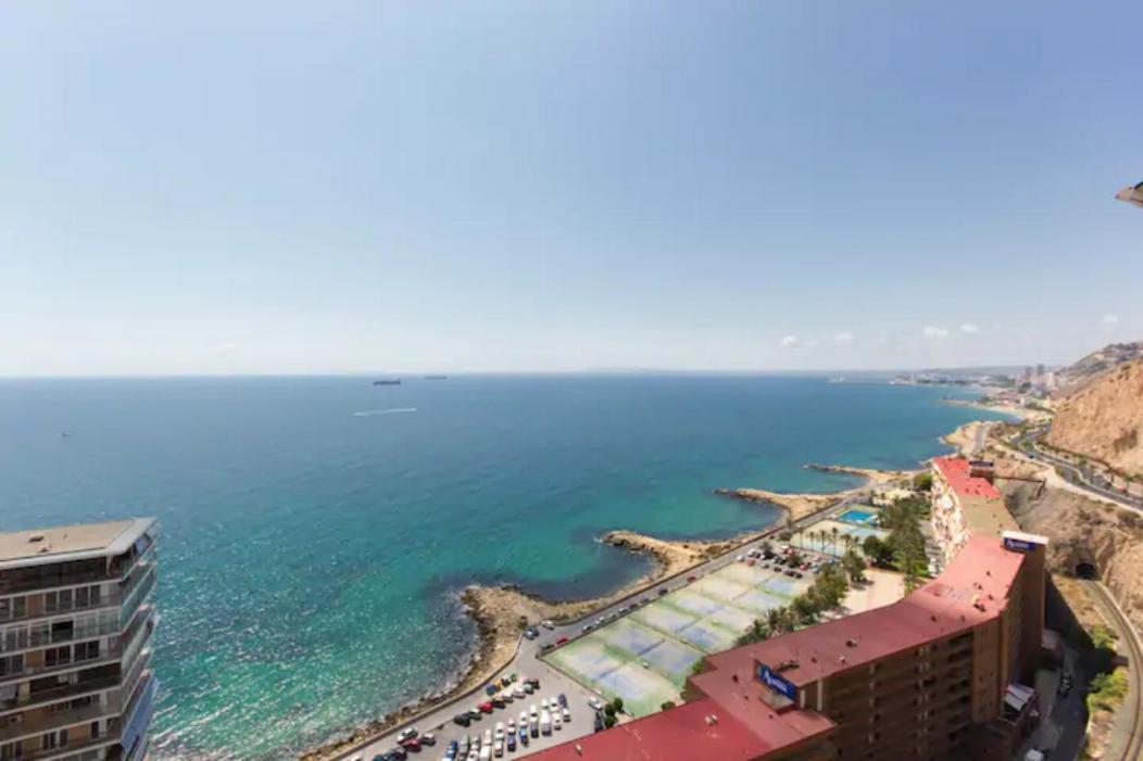 With Fantastic Seaview Appartement