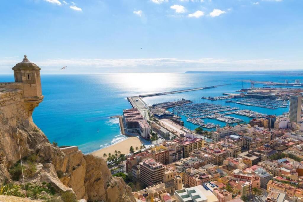 Apartamento Con Personalidad A 600 M De La Playa.