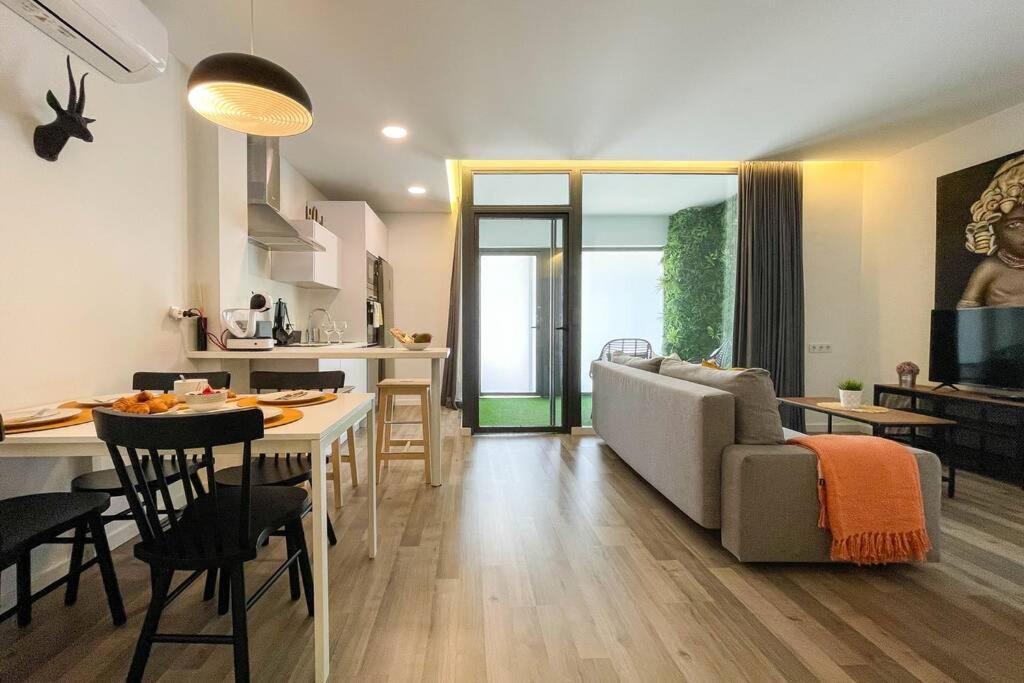 Encantador Y Coqueto Loft A 8 Min. De La Playa. *