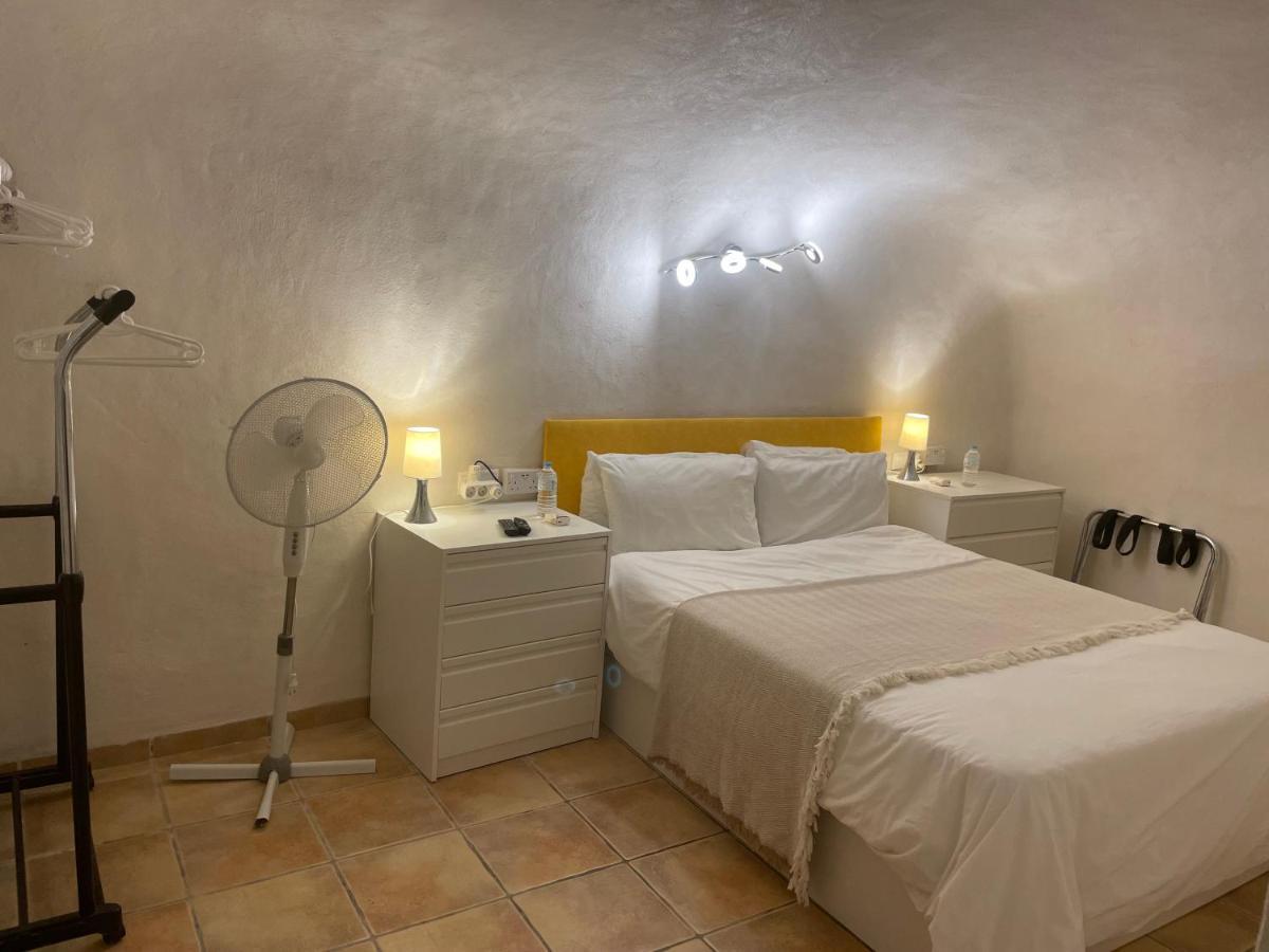 Cave House With 3 Bedrooms Villa *