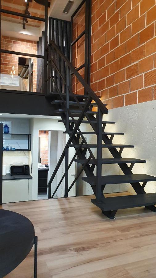 Huoneisto Two-level Catchy Loft & Castle