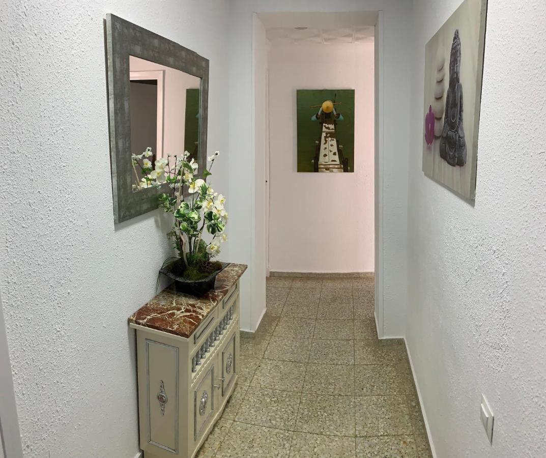 Delightful 3 Bedroom With Terrace E1ev Apartment